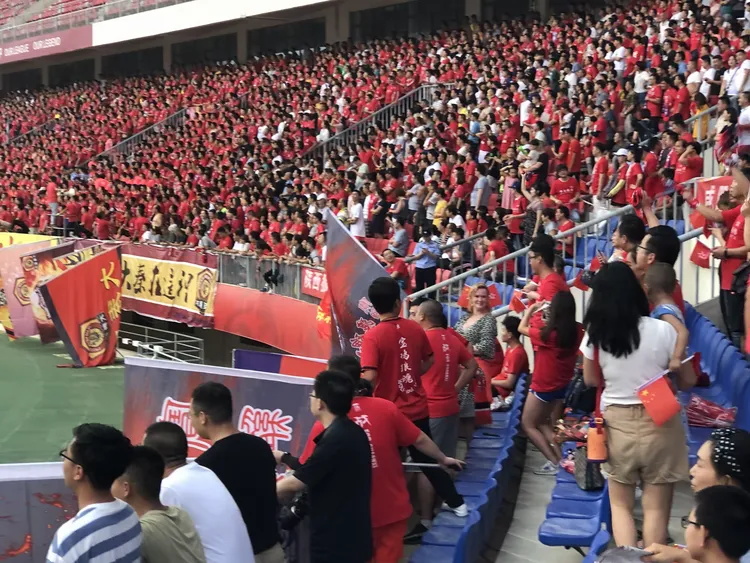 包含Ning回归赛场，挺进下一轮首场状态亮眼，快船观众沸腾！的词条