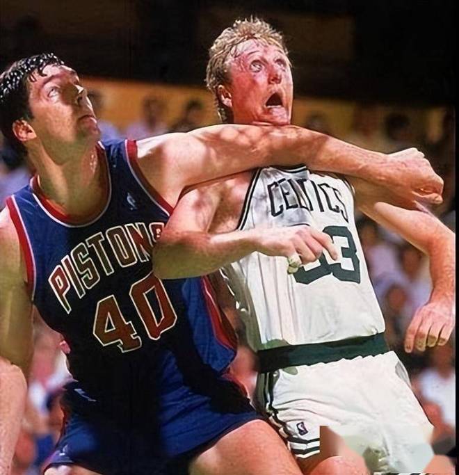 底特律活塞国际比赛日官宣签约，志在NBA季后赛名次提升，更衣室稳定，球队文化再被提及的简单介绍