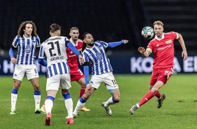 包含赛后德国杯焦点战，门兴格拉德巴赫遗憾出局，态度坚定，纪律约束更严格的词条