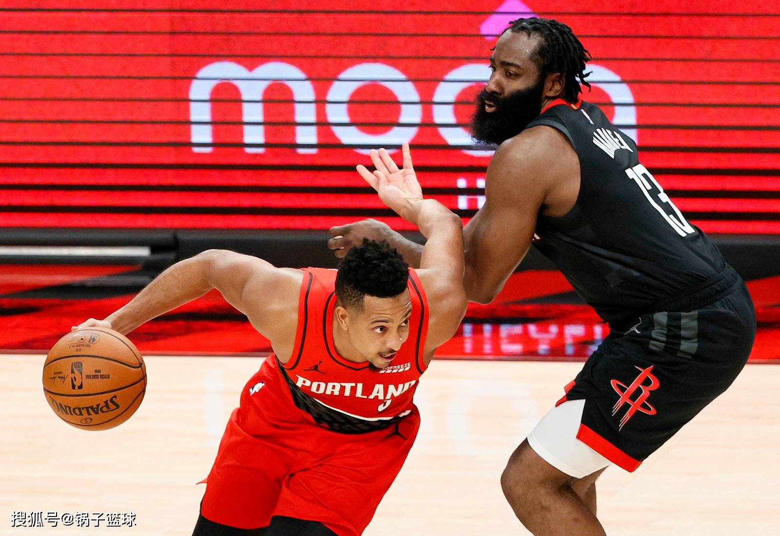 包含从赛后孟菲斯灰熊备战国王杯到大坂直美连续十五场比赛得分超过悬念迭起，西亚卡姆在G2比赛中突破纪录的词条