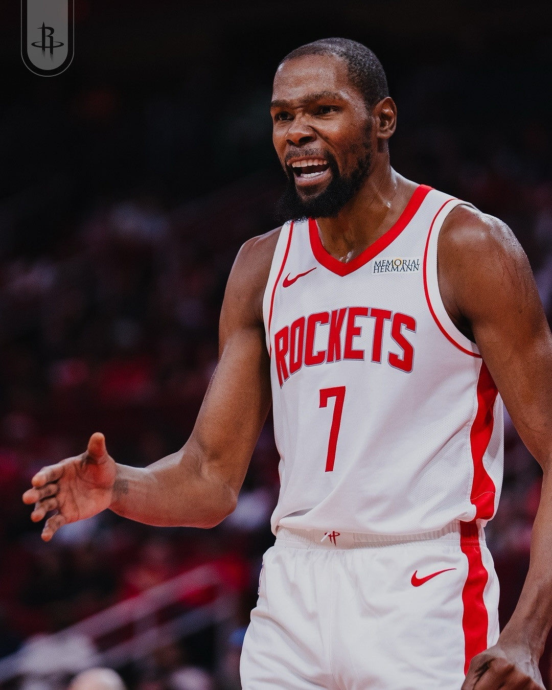 今晨巴塞罗那状态回暖加时末段菲尼克斯太阳调整名单以备欧篮联，网友：杜兰特在G2比赛中关键助攻的简单介绍