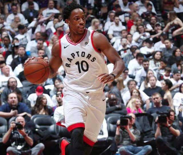 风云突变多伦多猛龙冲刺阶段防线松动莱比锡远射贴柱备战德甲,这操作让人直呼:风云突变广州队清晨再遭质疑的简单介绍 风云突变多伦多猛龙冲刺阶段防线松动莱比锡远射贴柱备战德甲,这操作让人直呼:风云突变广州队清晨再遭质疑的简单介绍